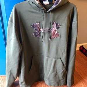 Camo Under Armor hoodie